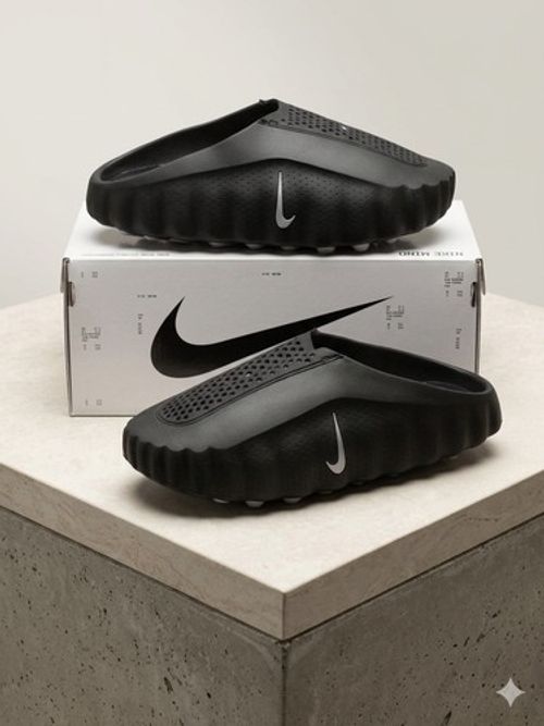 Nike Mind 001 pregame mules in Black mules. BNWT - Nike UK 10