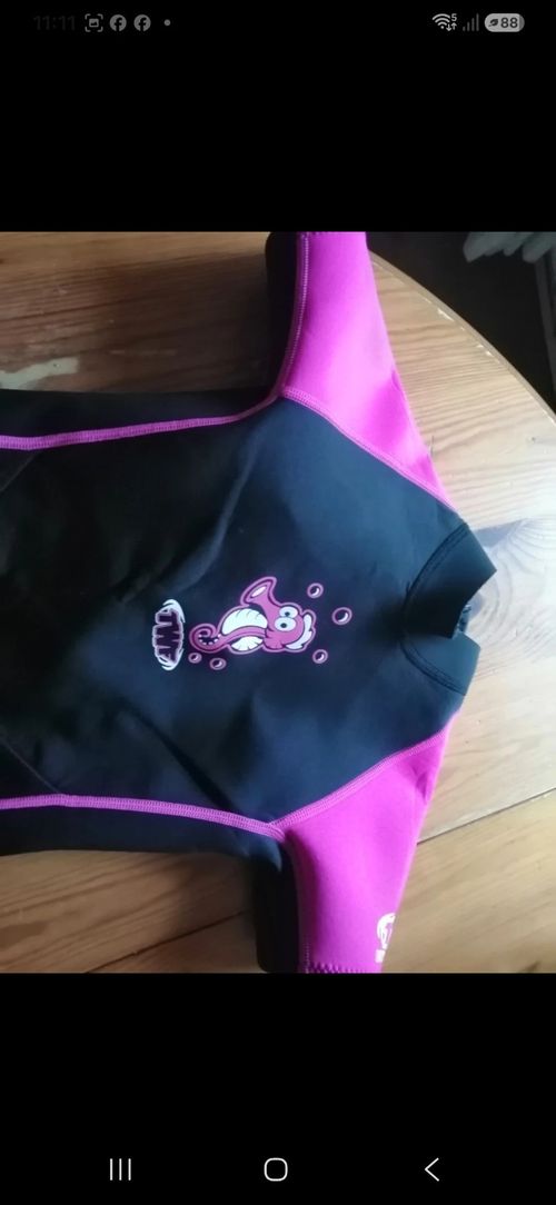 Children’s Shortie Wetsuit M Black/Pink Octopus Front Zip Short Sleeve/Leg — image 2