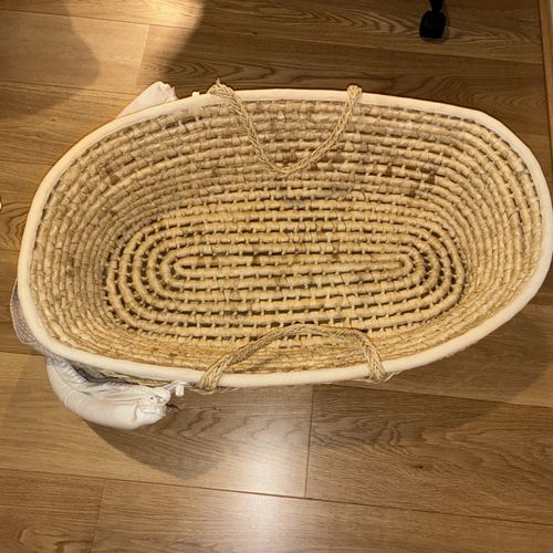 Mamas & Papas Moses Basket and Stand Used In Very Good Condition. — image 14