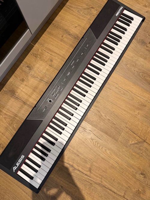 Alesis Recital 88-Key Digital Piano Semi-Weighted Velocity USB Black PSU