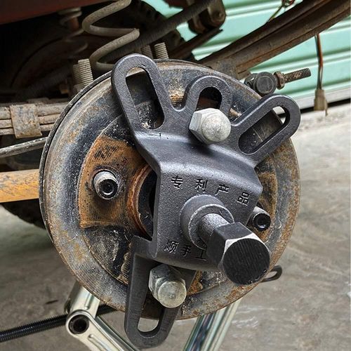 Front Wheel Hub Installer Puller Tool Universal Bearing Puller Auto Hub Puller — image 6