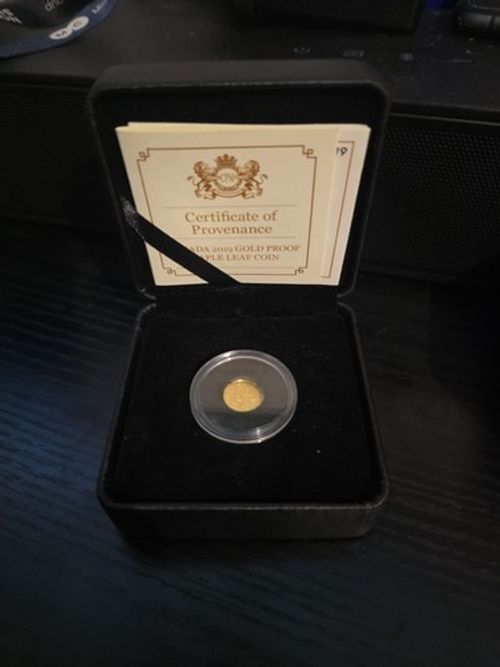 0.5g 2019 40th Anniversary Gold Maple Leaf Proof Coin  Leaf - 1979 – 2019