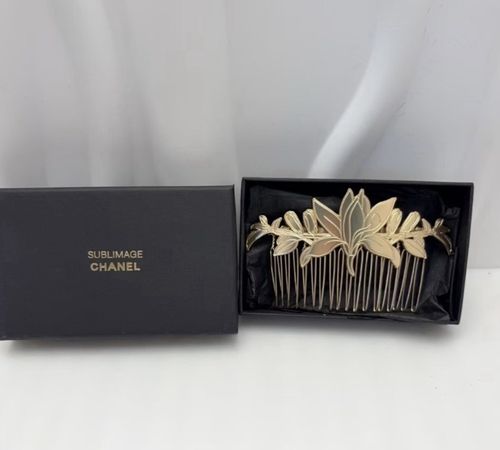 Chanel Camellia Hair Clip Comb — image 3