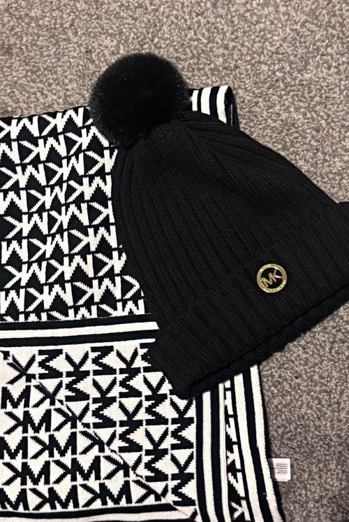 Michael Kors 2-Piece Knit Hat & Scarf Set Black/White MK Logo Women — image 1