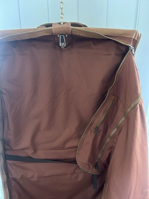 Tumi Dakota Brown Leather Garment Bag Suit Carrier Lockable Strap Keys — image 5