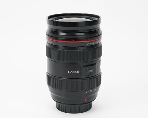 Canon EF 24-70mm f/2.8L USM Lens Wide-Angle to Portrait Length/Full-Frame Format — image 6
