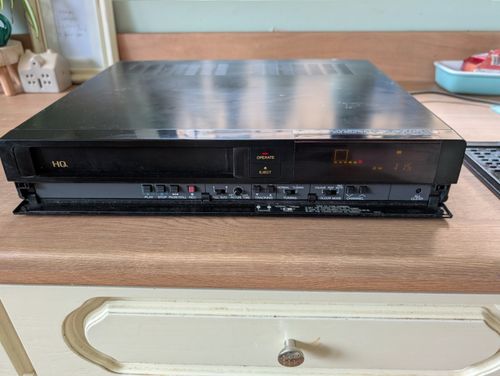 Sharp Vc-t310hm Vintage VHS Player With Remote — image 2