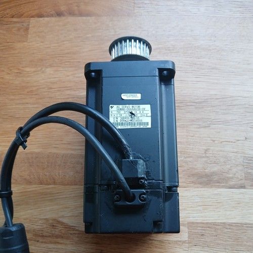 Yaskawa Motor SGMAH-08AAA61D-OY UK STOCK